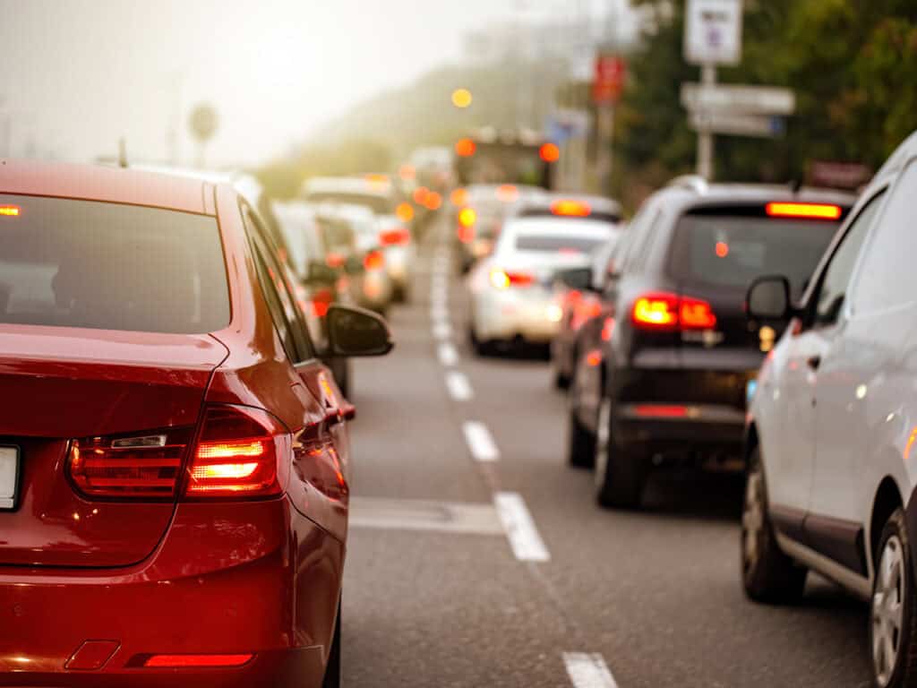 Traffic on dangerous road
